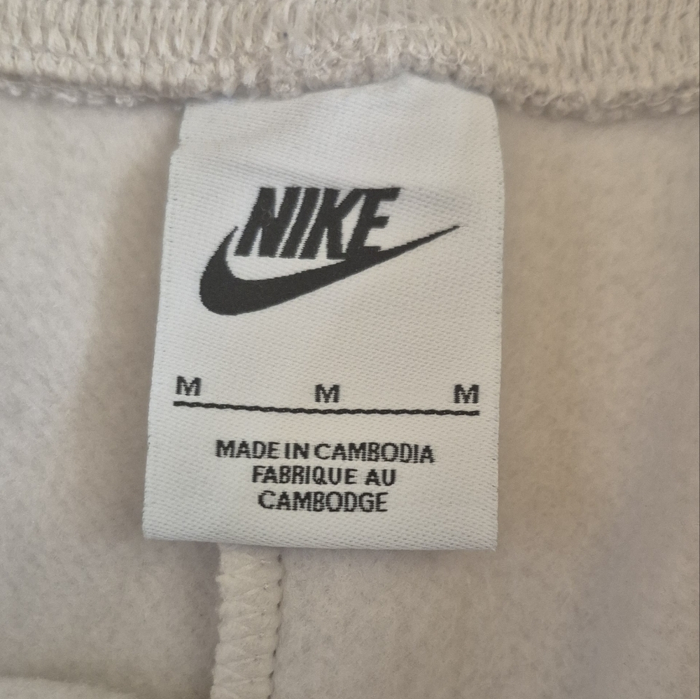Nike Sportswear Phoenix Fleece Drawstring High-Waisted Loose Shorts(M) - Picture 6 of 8